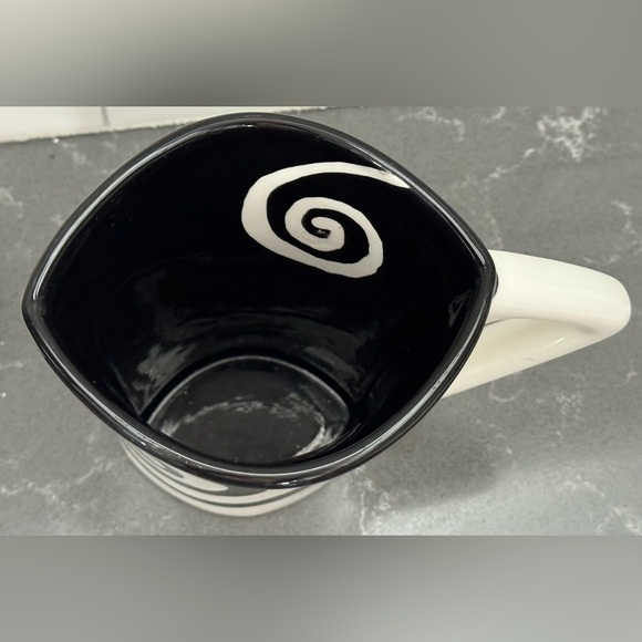 RARE Urban Graffiti Spiral Black & White Coffee/Latte Cup & Saucer Replacement - Picture 4 of 8